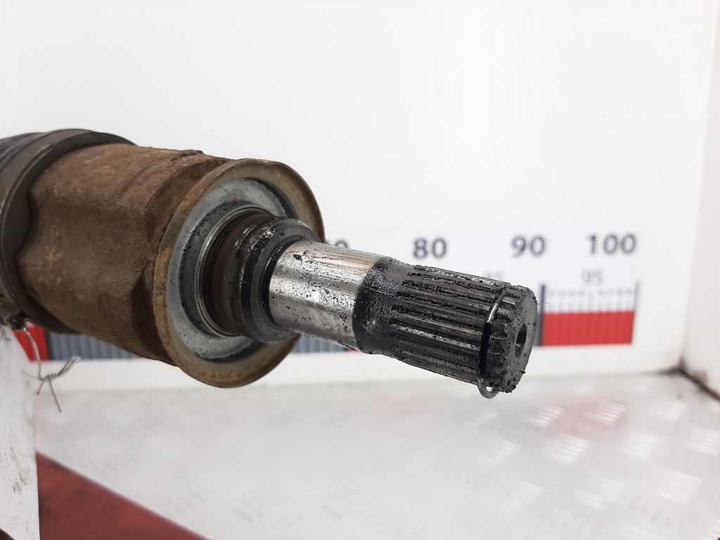 Полуось (привод, приводной вал) задняя правая JEEP Patriot 2007-2017