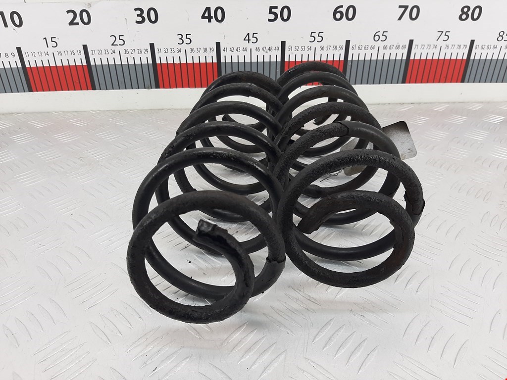 Пружина задняя левая/правая FORD Fiesta 2008-2012