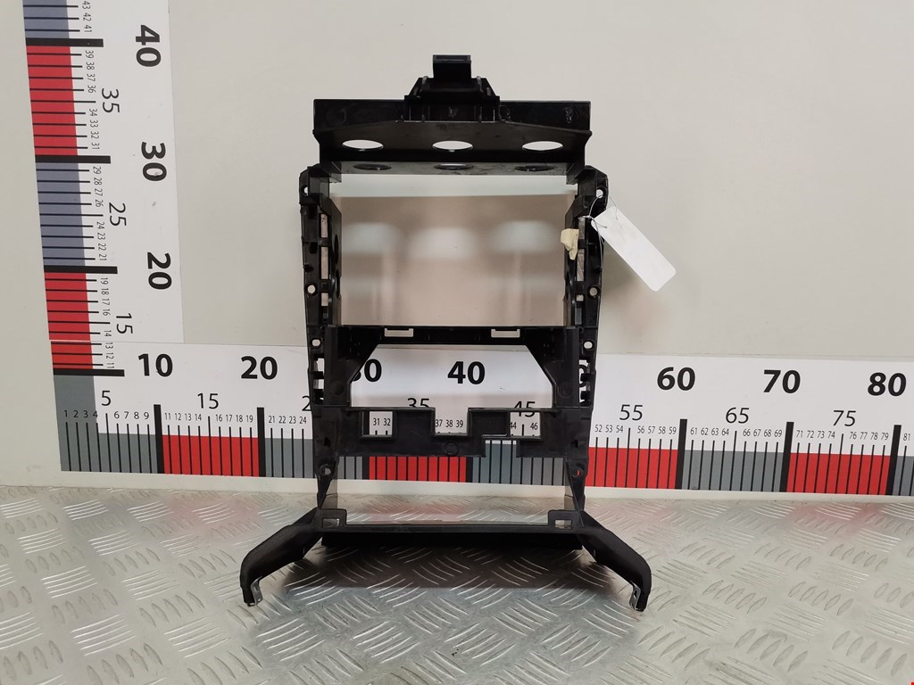 Рамка магнитолы MERCEDES-BENZ M-Class W164 ML 2005-2011