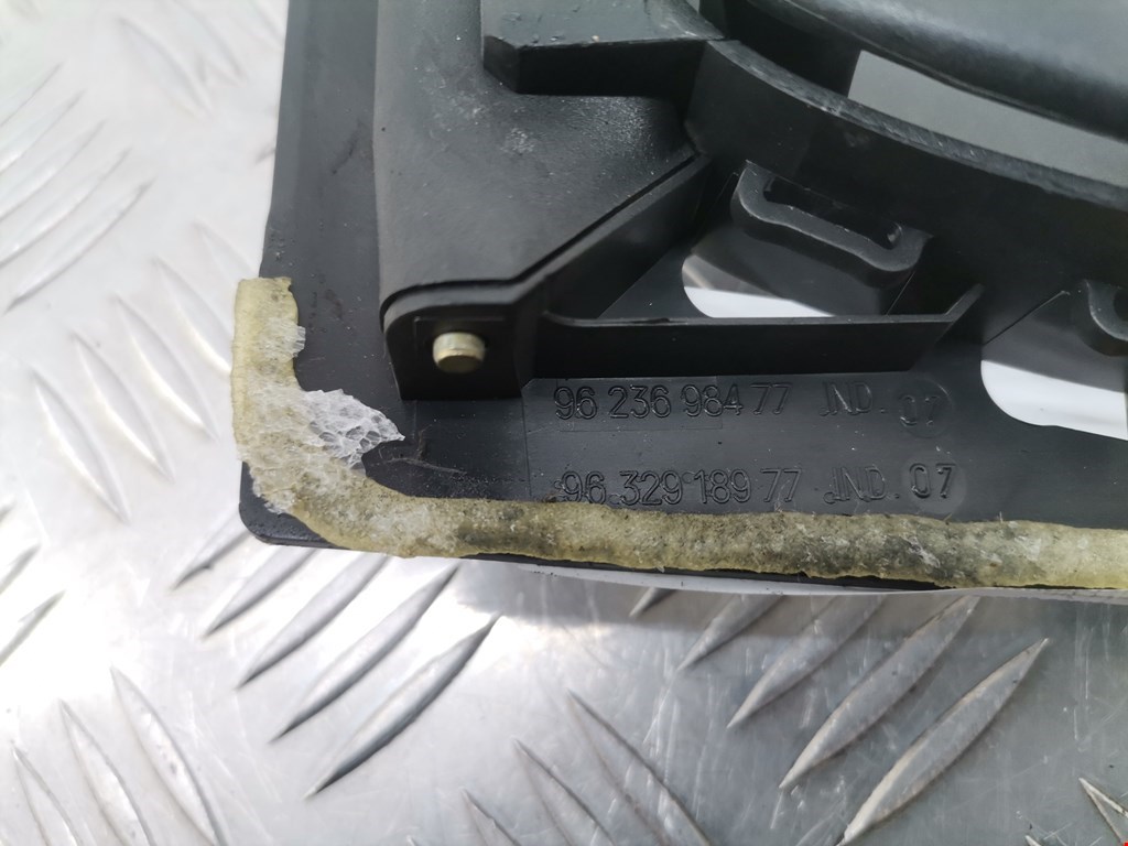 Ручка дверная передняя внутренняя левая PEUGEOT 206 1998-2012