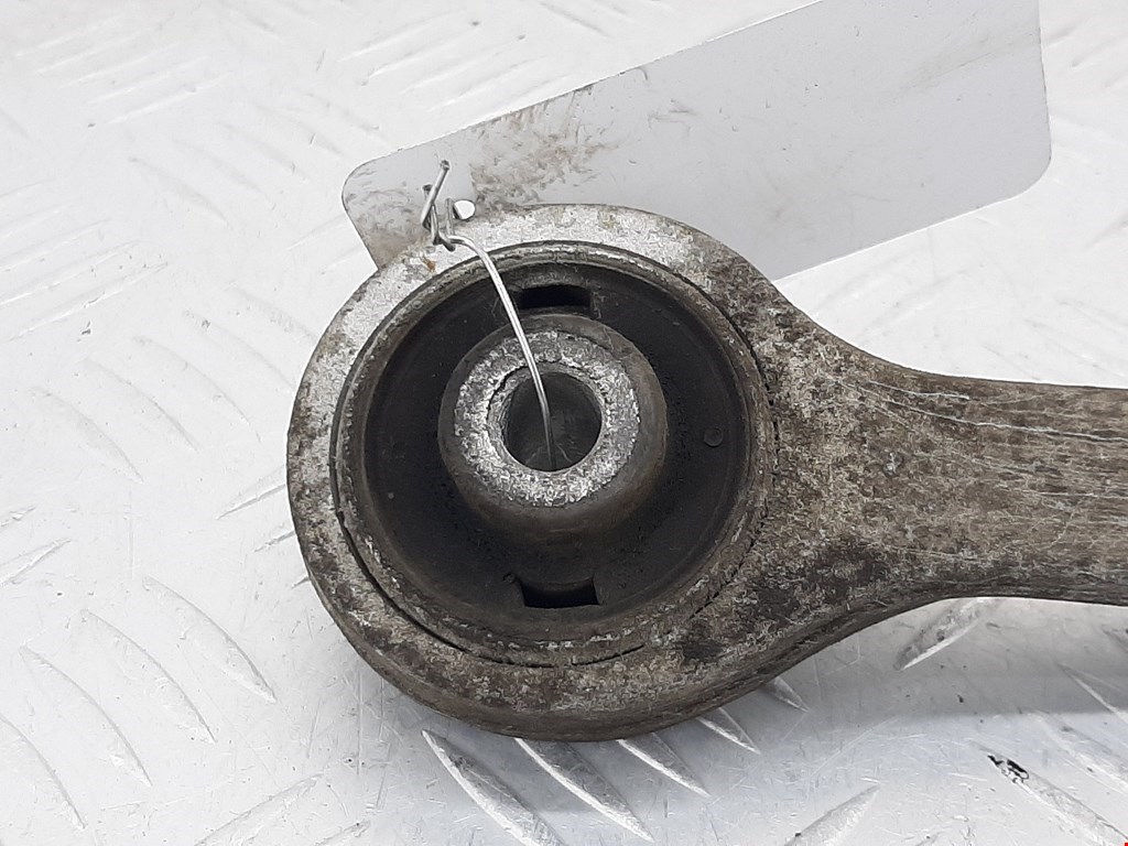 Рычаг передний правый VOLKSWAGEN Passat B5 1997-2005