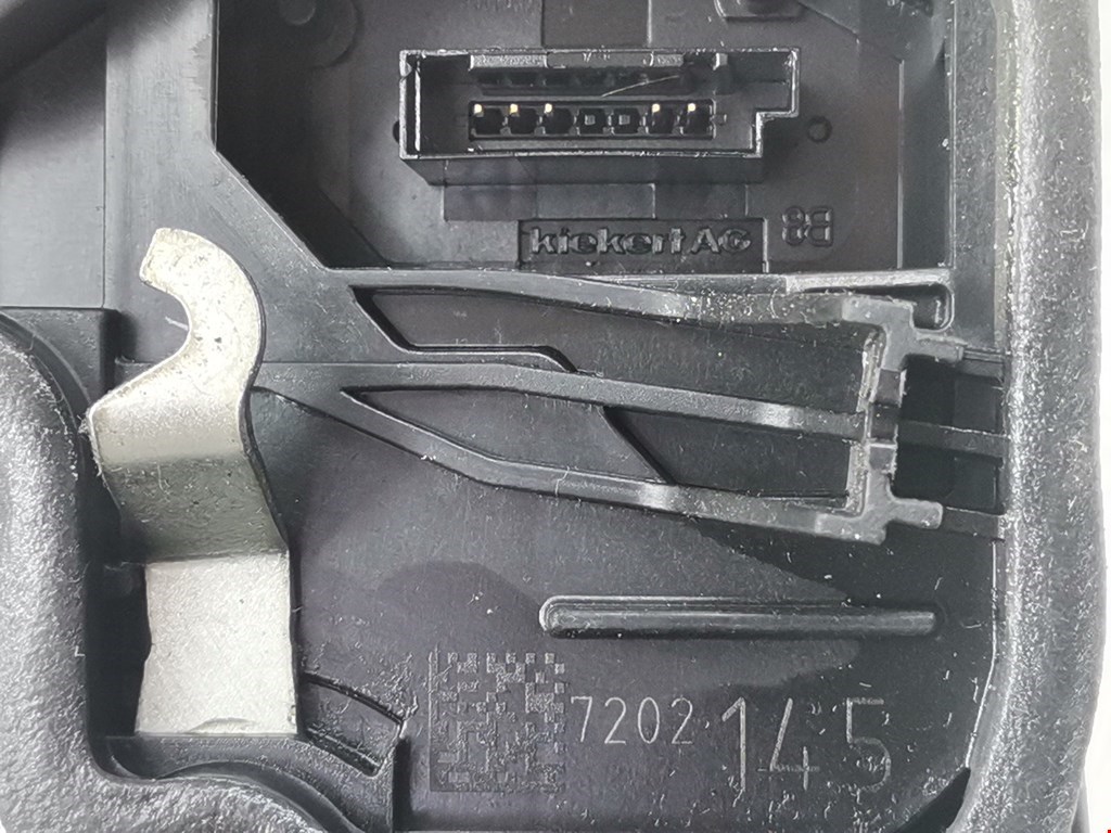 Замок двери передней левой BMW 5er 5 серия F10/F11/F07 2009-2017