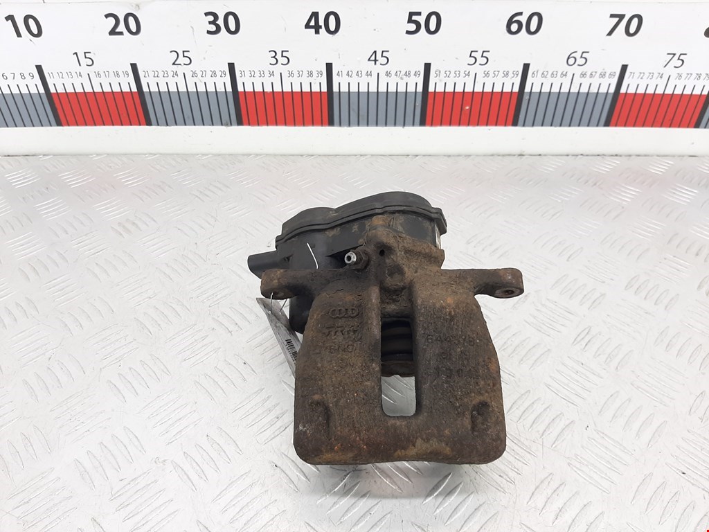 Суппорт задний правый AUDI A4 B8 2007-2015