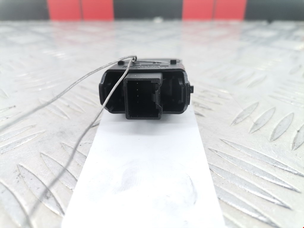 Кнопка стеклоподъемника FORD Focus III 2011-2019