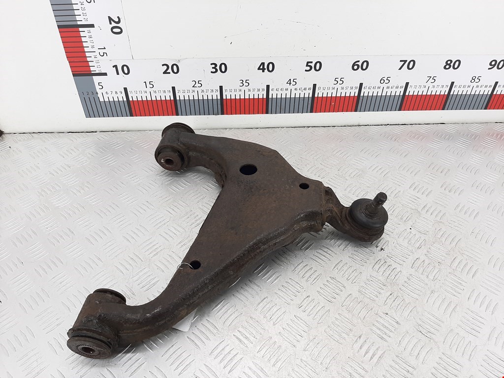 Рычаг передний правый TOYOTA Hilux VII AN10 AN 20 AN30 2005-2015