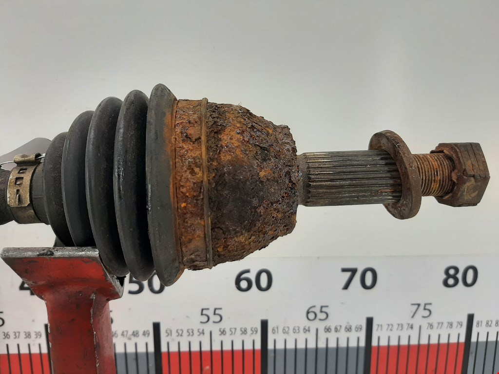 Полуось (привод, приводной вал) передняя левая FORD Focus I 1998-2005