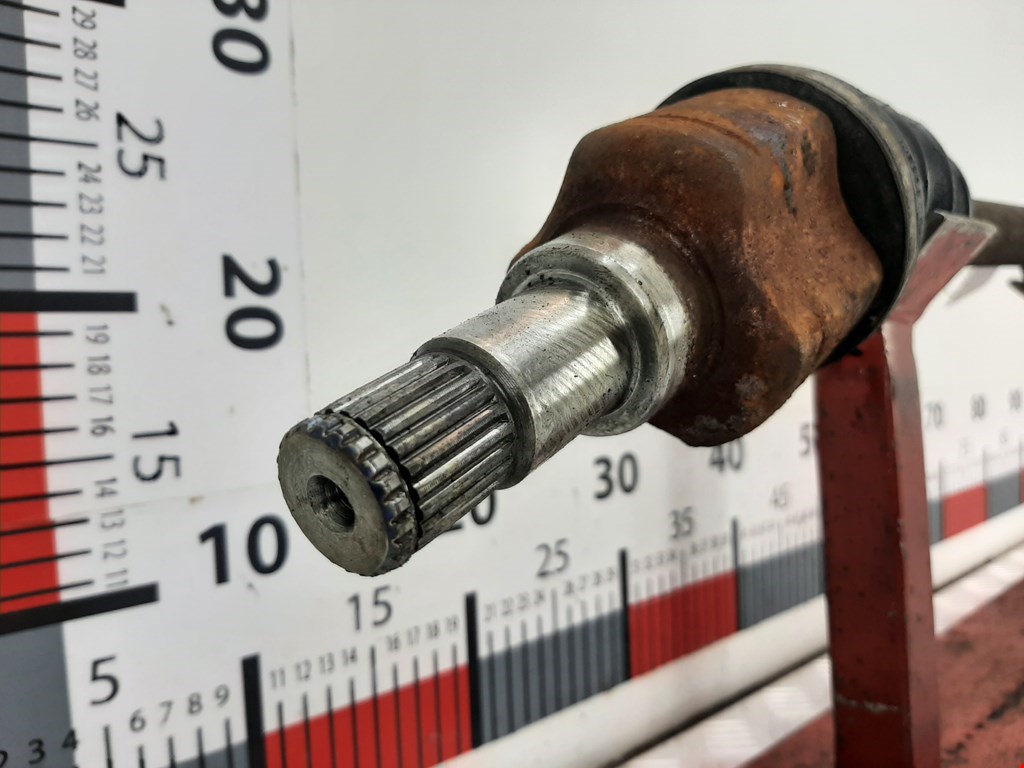 Полуось (привод, приводной вал) передняя левая FORD Focus I 1998-2005