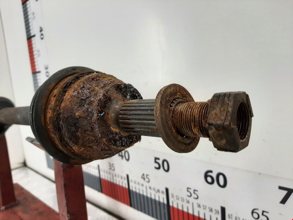 Полуось (привод, приводной вал) передняя левая FORD Focus I 1998-2005