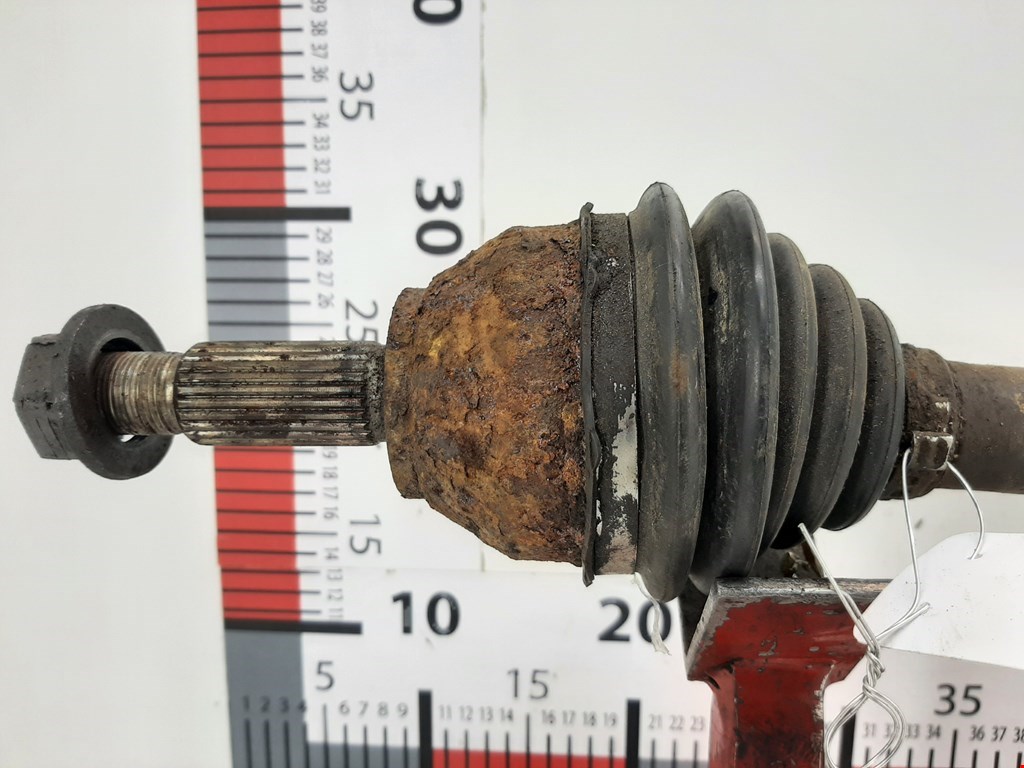 Полуось (привод, приводной вал) передняя левая FORD Focus I 1998-2005