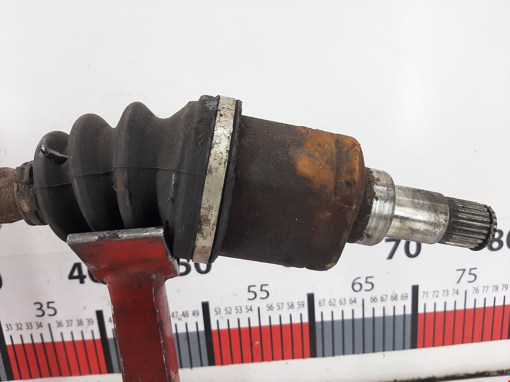 Полуось (привод, приводной вал) передняя левая FORD Focus I 1998-2005