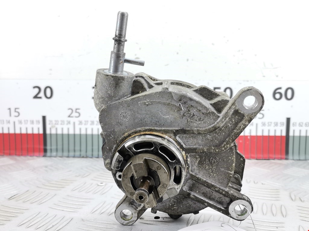 Насос вакуумный Toyota Corolla Verso 2 (2004-2009)