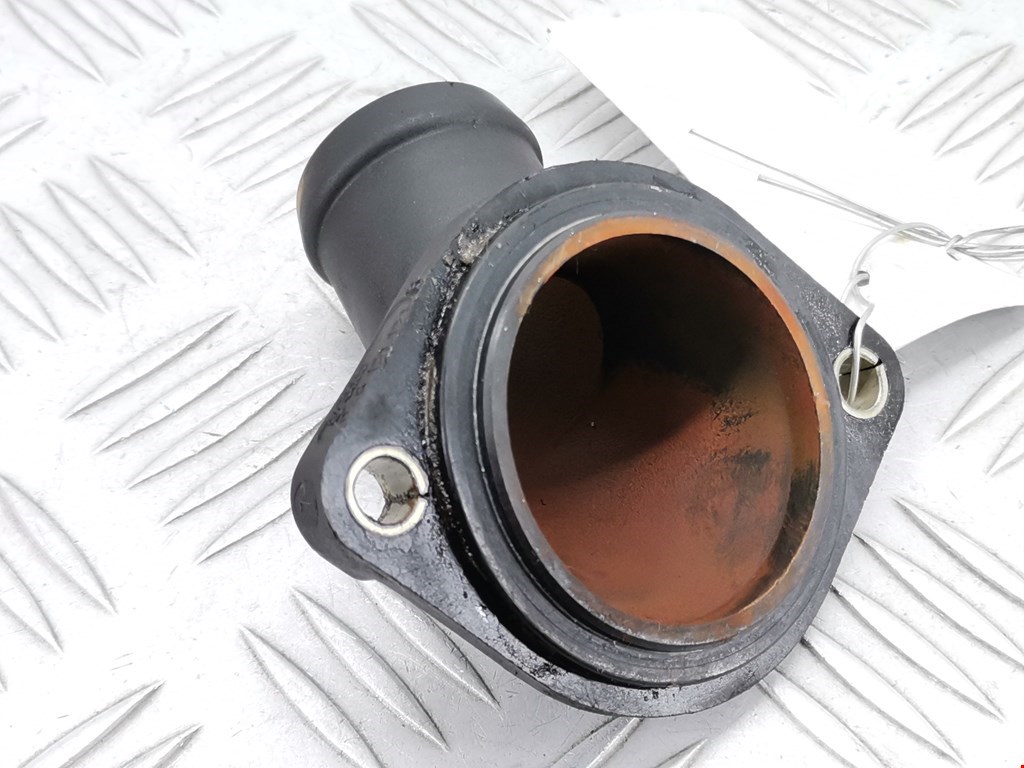 Корпус термостата AUDI A4 B5 1995-2001