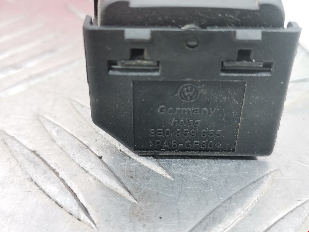 Кнопка стеклоподъемника SKODA Octavia A4 1U- 1997-2010