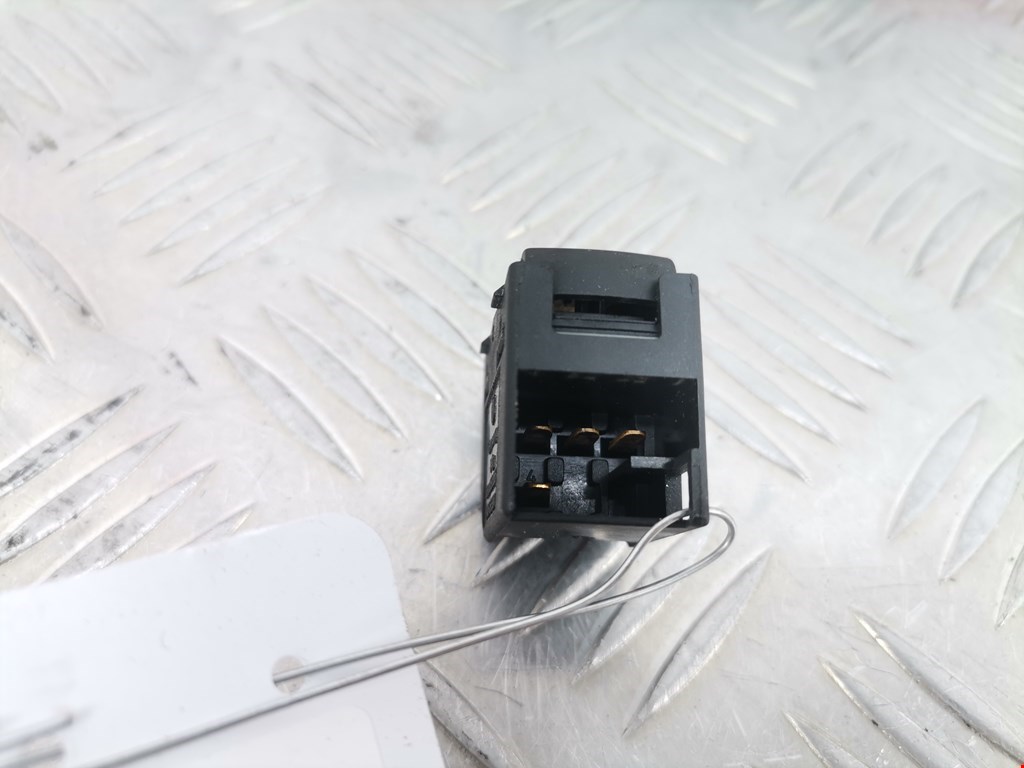 Кнопка стеклоподъемника SKODA Octavia A4 1U- 1997-2010