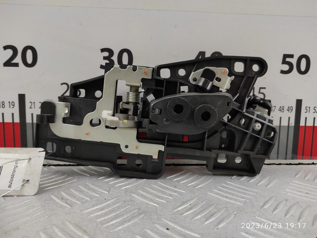 Ручка дверная задняя внутренняя правая HONDA Civic 4D 2006-2016