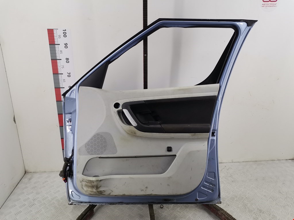 Дверь передняя правая SKODA Roomster 2006-2015