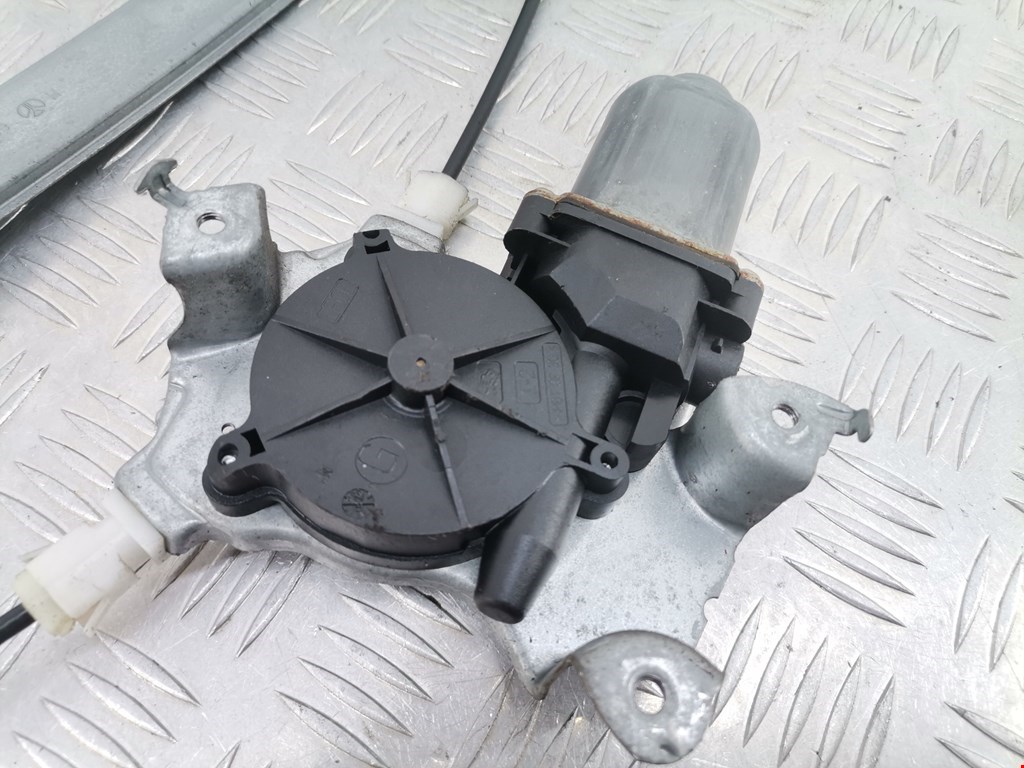 Стеклоподъемник задний левый NISSAN Primera P12 2002-2008