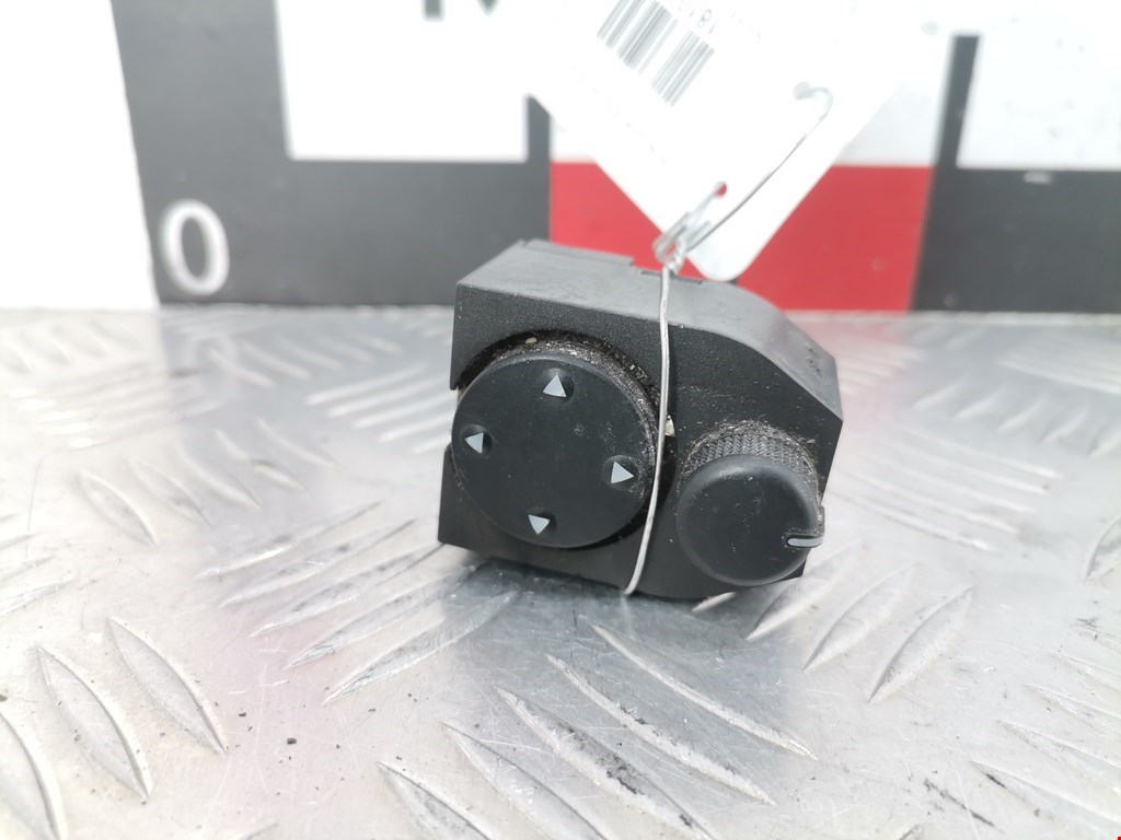 Блок управления зеркалами AUDI A4 B5 1995-2001