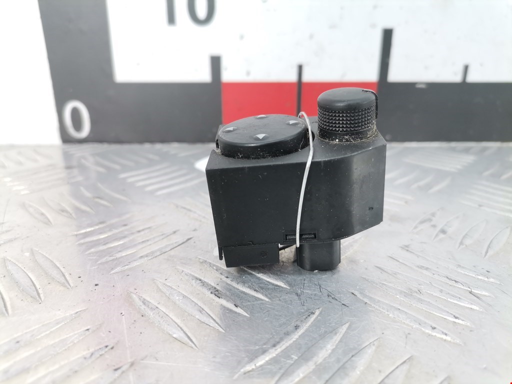 Блок управления зеркалами AUDI A4 B5 1995-2001