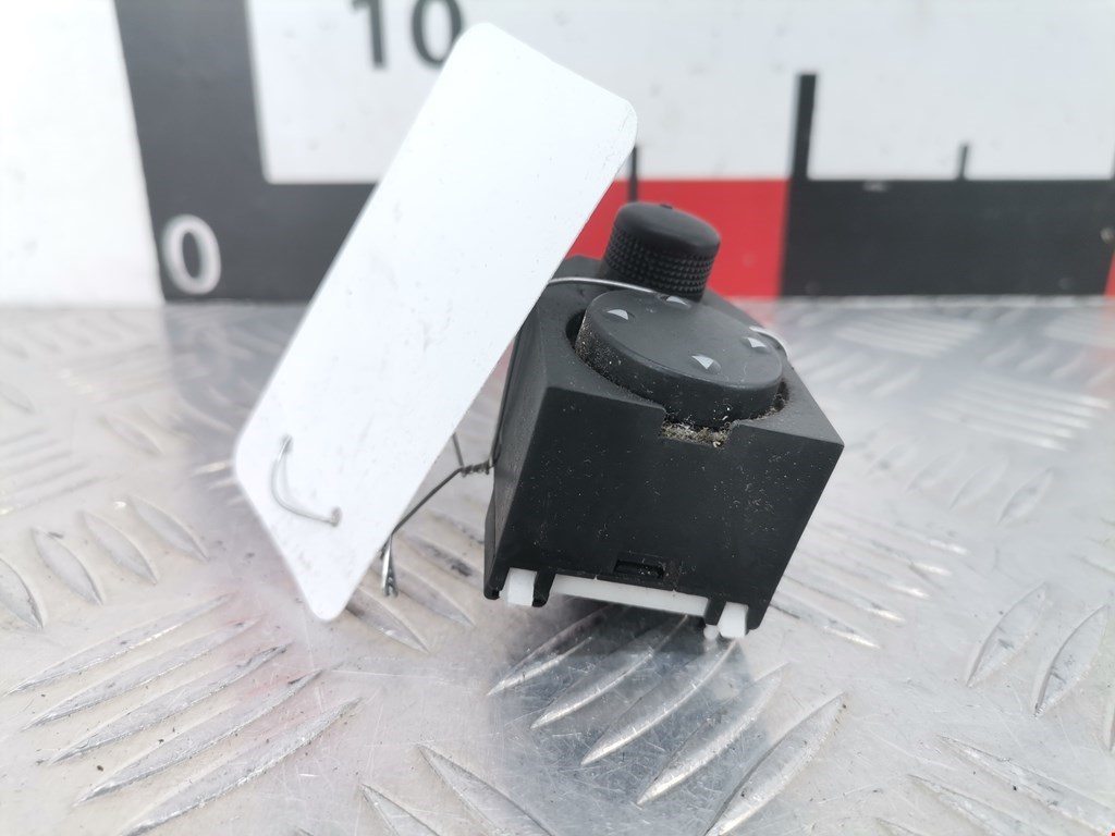 Блок управления зеркалами AUDI A4 B5 1995-2001