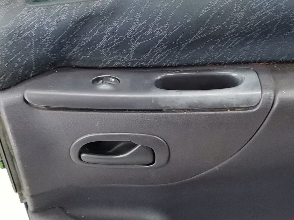 Дверь передняя правая RENAULT Espace 1997-2003