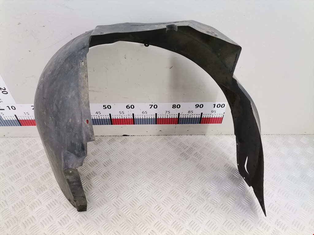 Локер (подкрылок) передний правый AUDI A6 C5 1997-2004