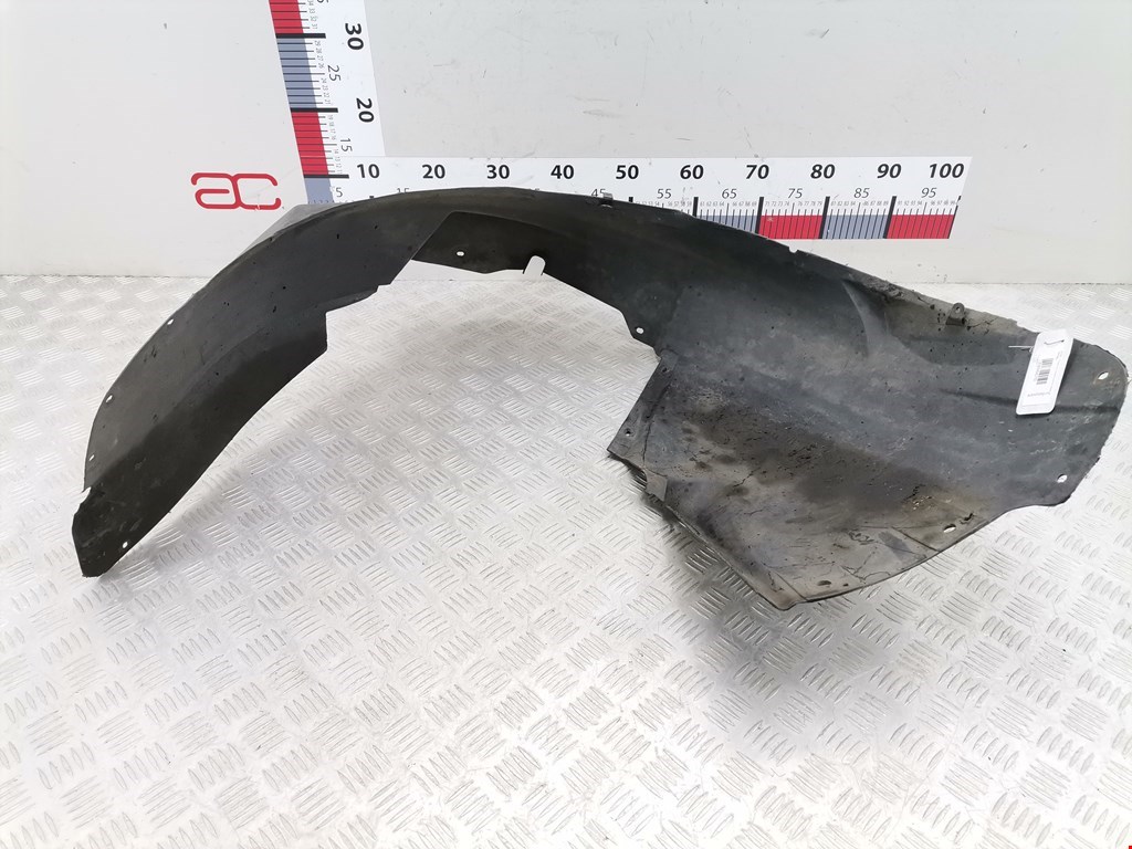 Локер (подкрылок) передний правый AUDI A6 C5 1997-2004