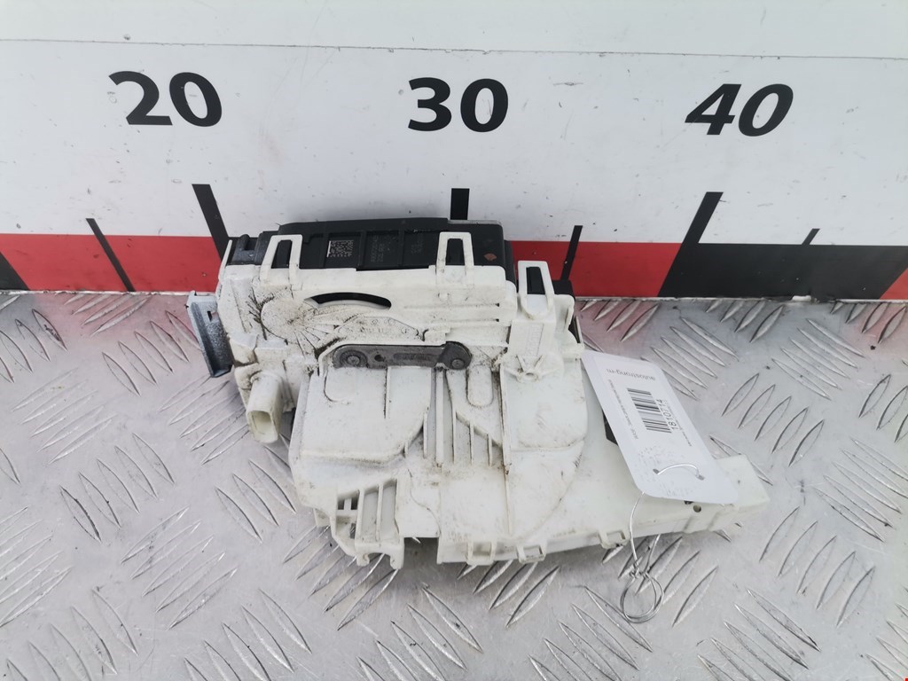 Замок двери передней левой MERCEDES-BENZ Sprinter 906 2006-2018