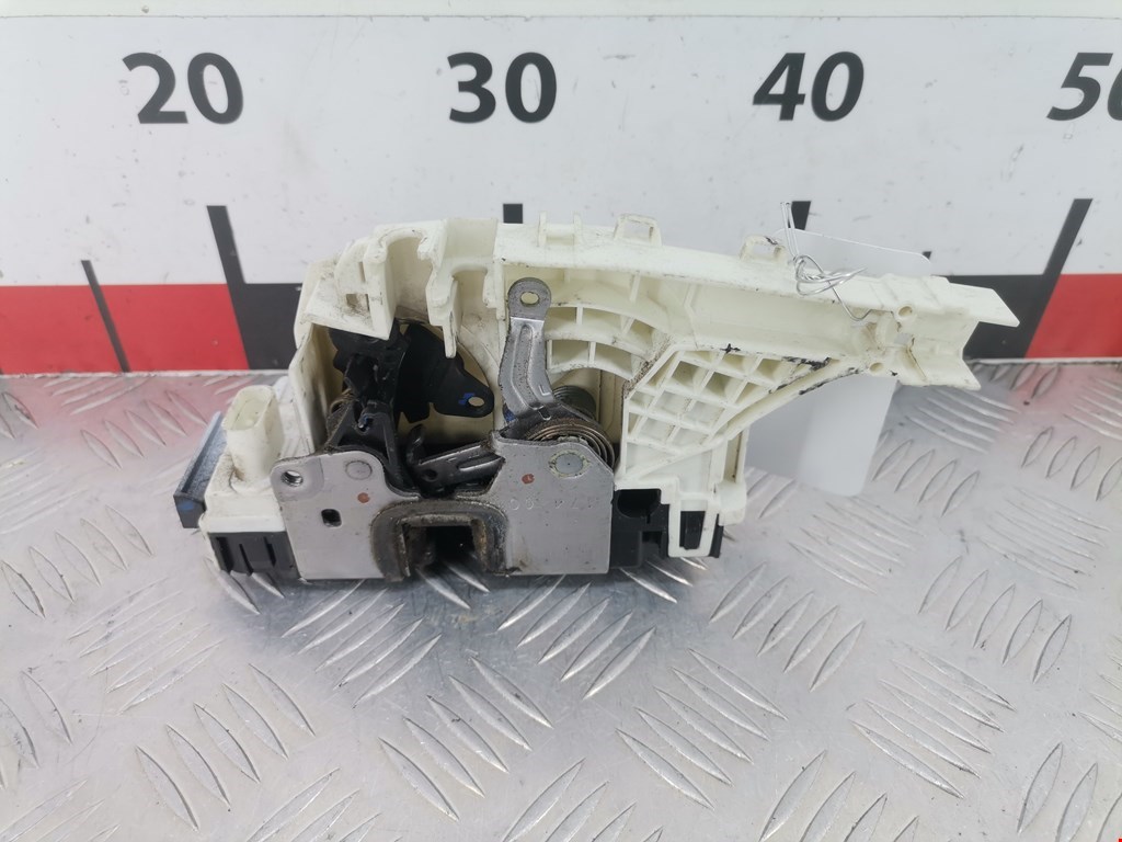 Замок двери передней левой MERCEDES-BENZ Sprinter 906 2006-2018