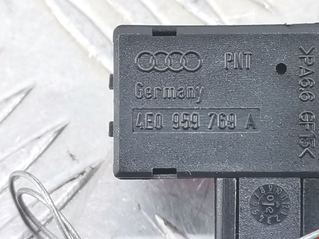 Блок кнопок AUDI A8 D3 2003-2010