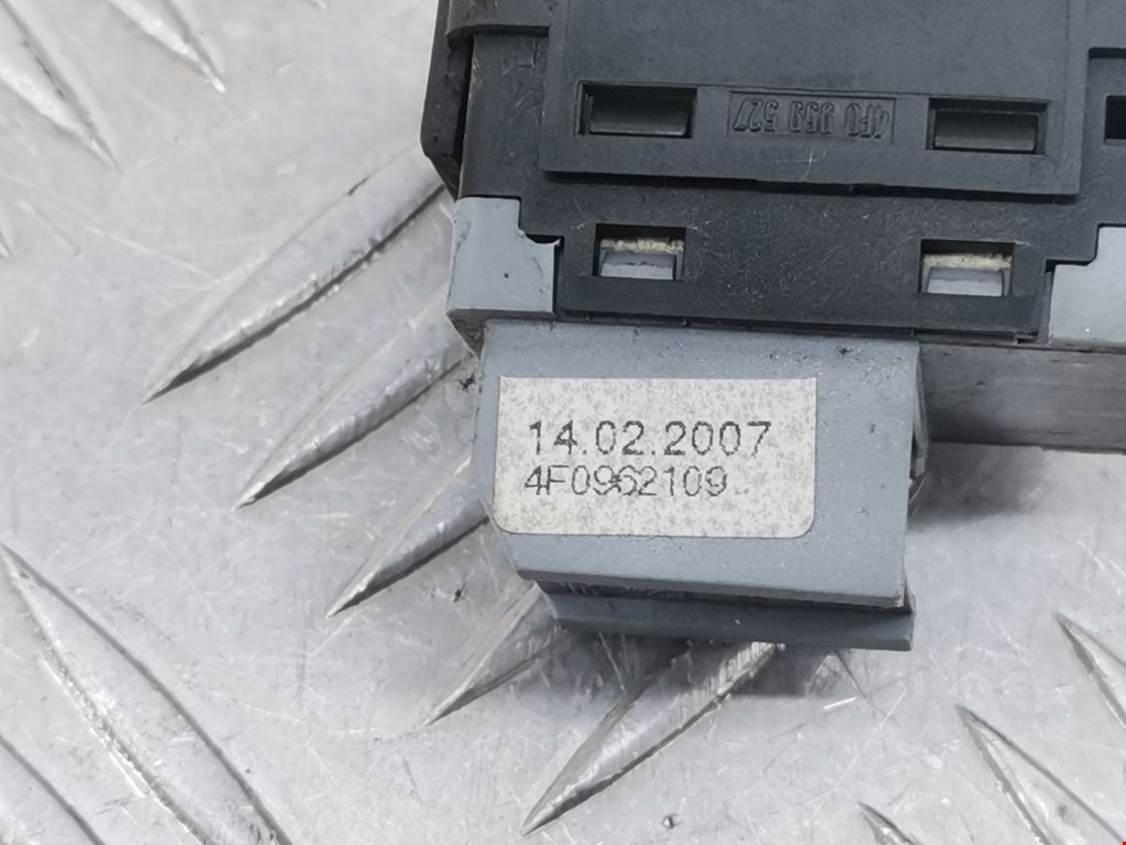 Блок кнопок AUDI A3 8P 2003-2013