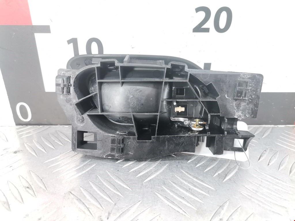 Ручка дверная задняя внутренняя левая PEUGEOT Partner 2008-2018