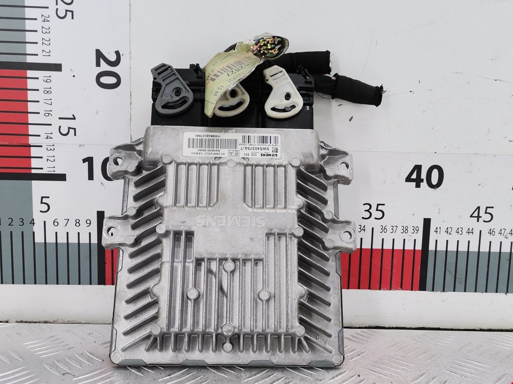 Блок управления двигателя (ЭБУ) PEUGEOT 407 2004-2010