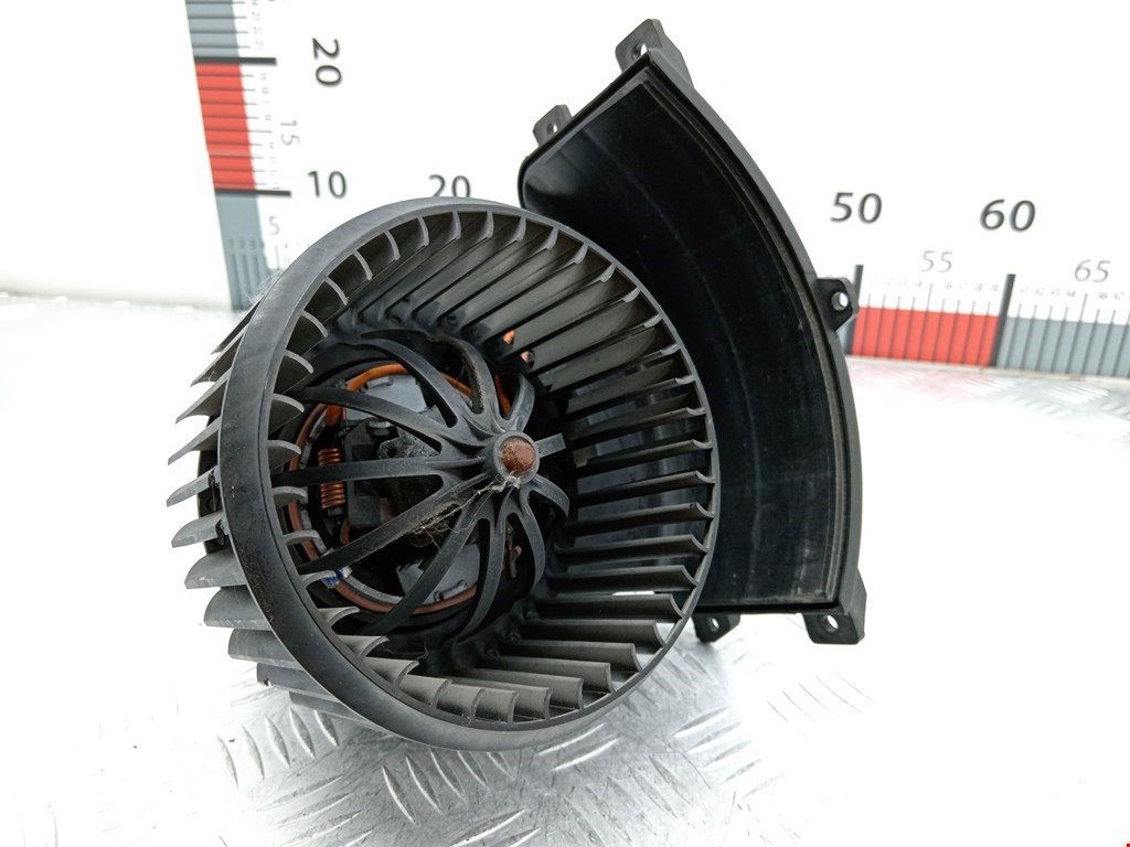 Моторчик (мотор) отопителя салона VOLKSWAGEN Transporter T5 2003-2015