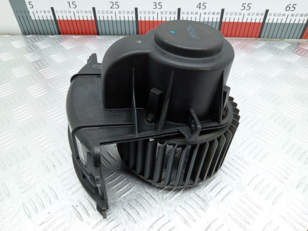 Моторчик (мотор) отопителя салона VOLKSWAGEN Transporter T5 2003-2015