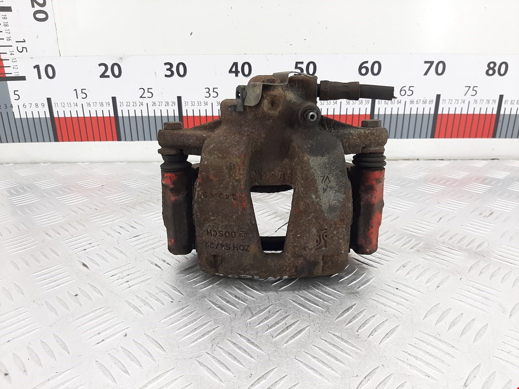 Суппорт передний левый FIAT Grande Punto 2005-2009