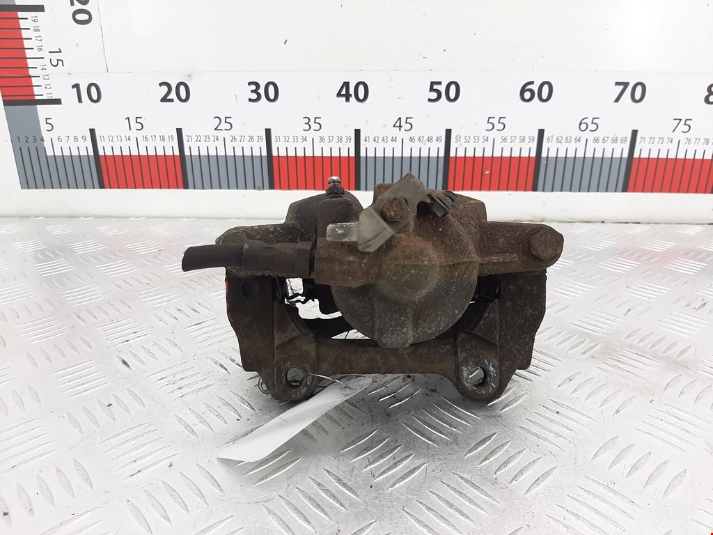 Суппорт передний левый FIAT Grande Punto 2005-2009