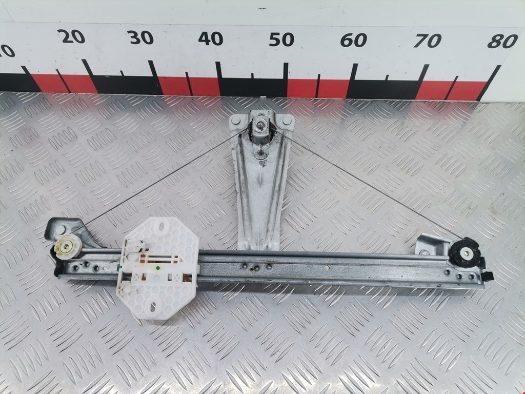 Стеклоподъемник задний левый DACIA Sandero 2013-2020