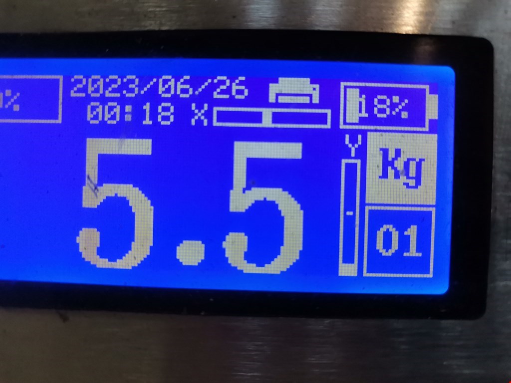 Шторка багажника (полка) FORD Focus II 2005-2011