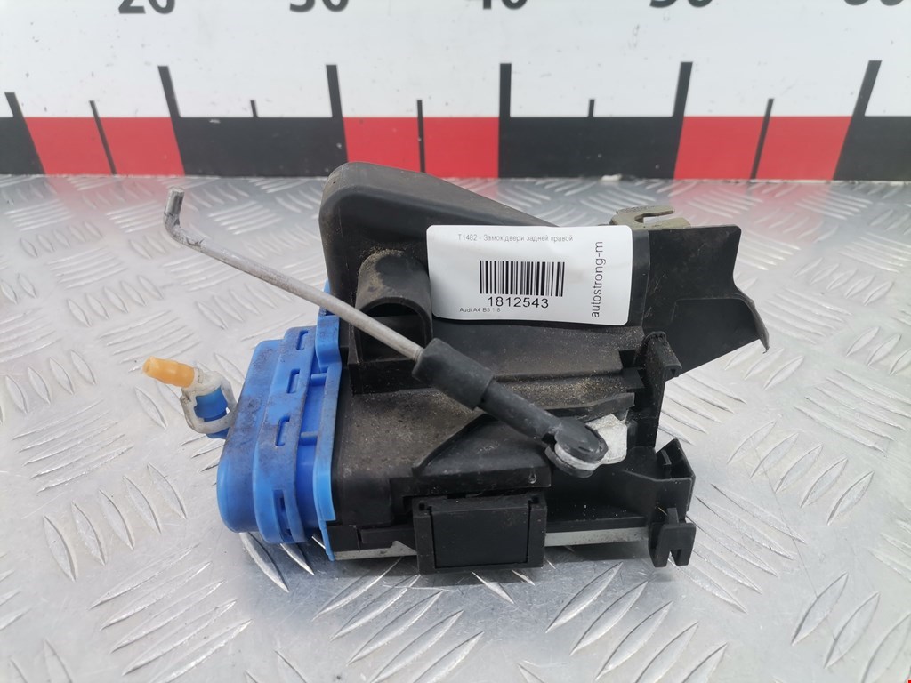 Замок двери задней правой AUDI A4 B5 1995-2001
