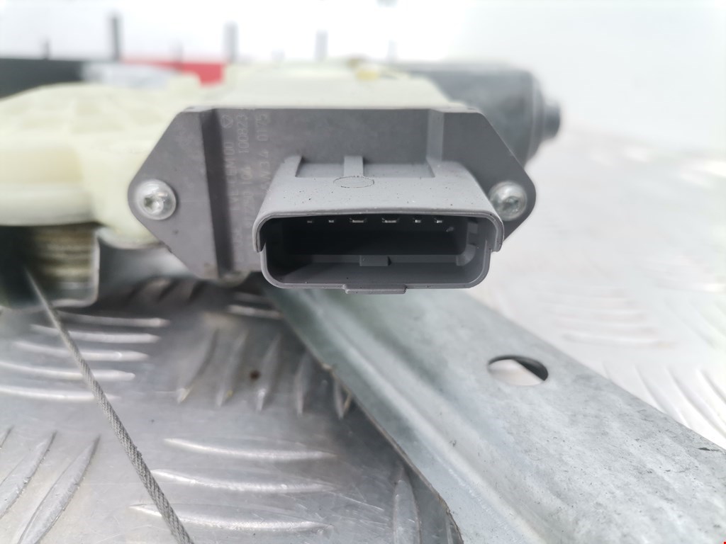 Стеклоподъемник передний левый PEUGEOT Partner 2008-2018