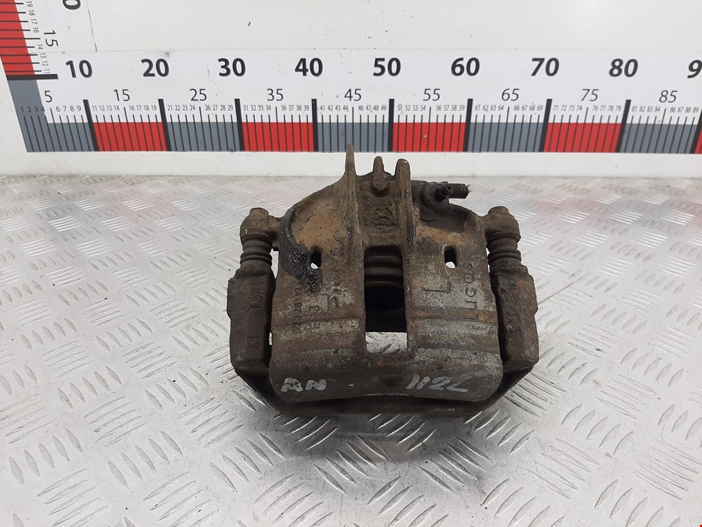 Суппорт передний левый MITSUBISHI Carisma 1995-1999