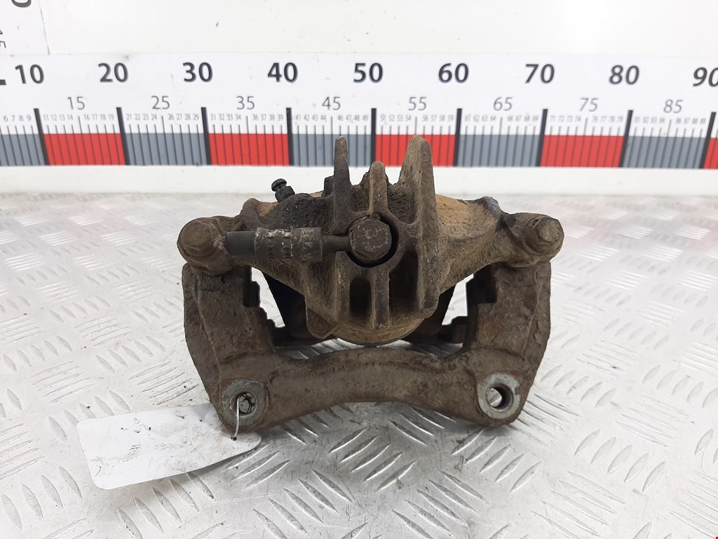 Суппорт передний левый MITSUBISHI Carisma 1995-1999