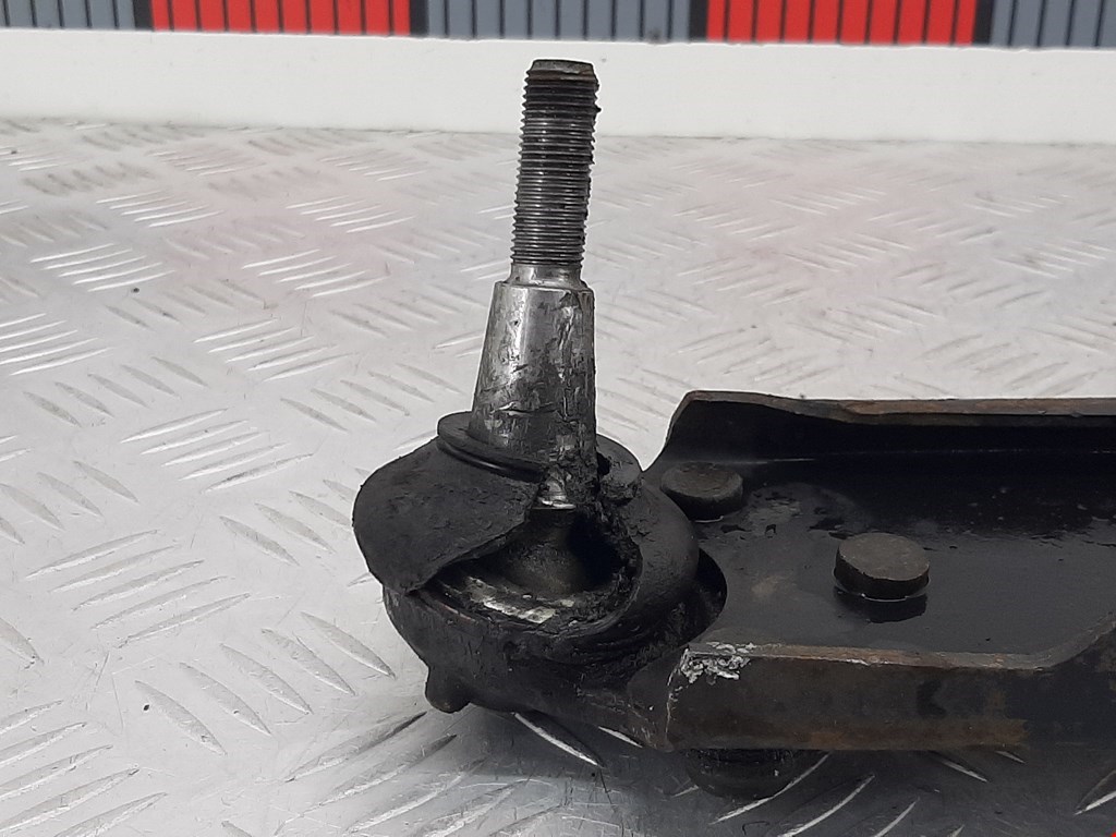 Рычаг передний правый RENAULT Laguna 2007-2015