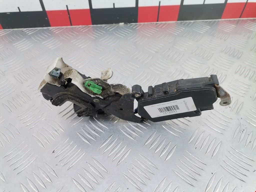 Замок двери задней левой SUBARU Impreza 1992-2000