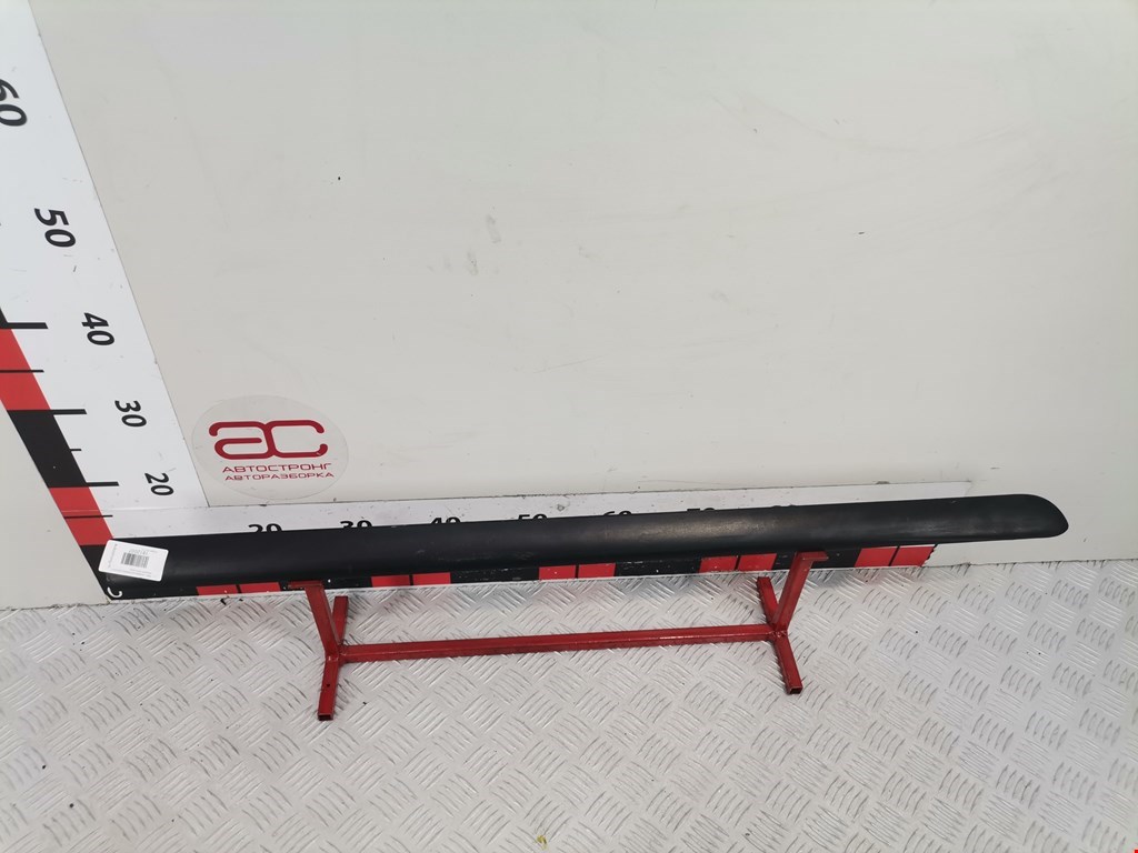 Накладка декоративная (молдинг) двери передней левой Peugeot 3008 (2009-2016)