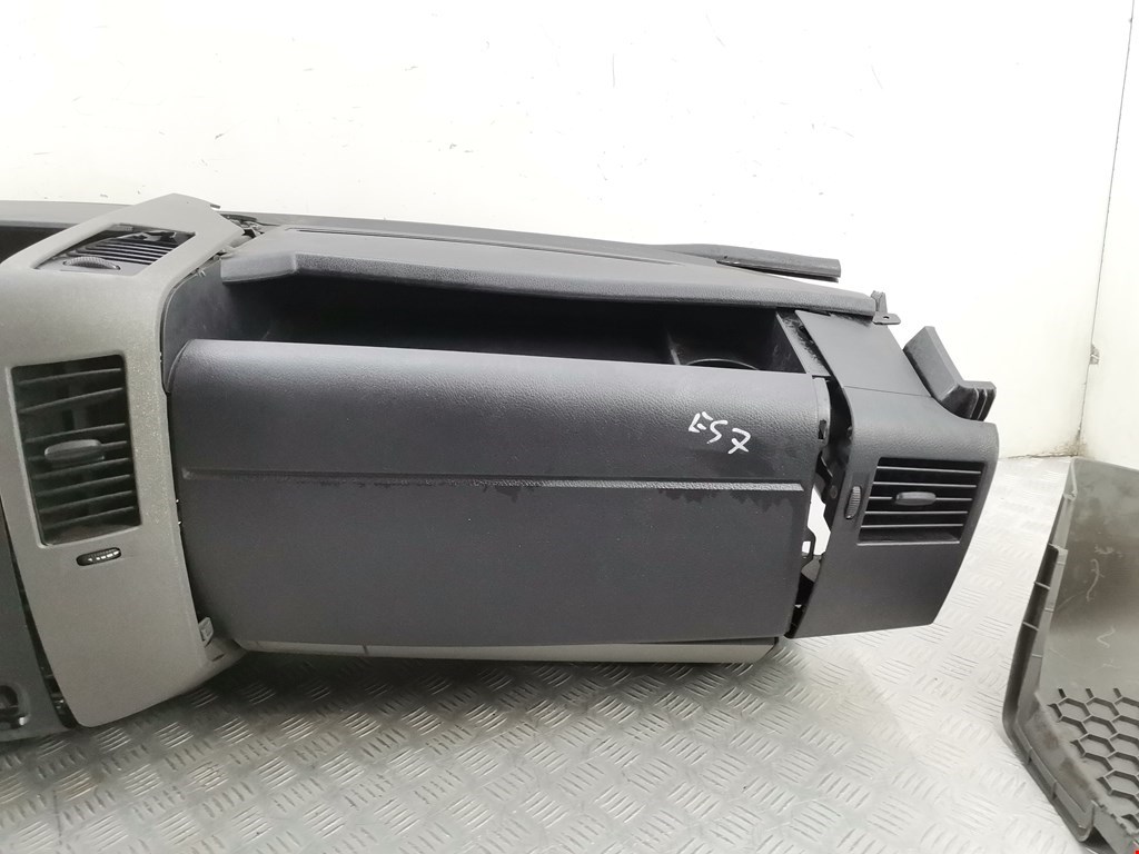 Торпедо VOLKSWAGEN Crafter 2006-2016