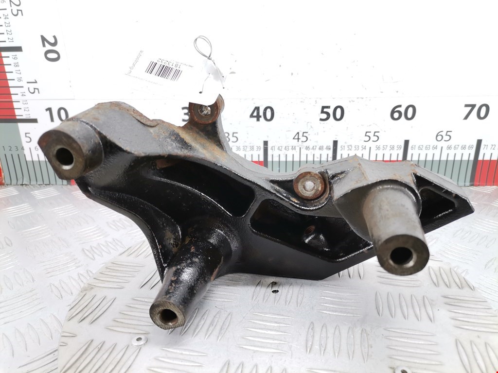 Кронштейн (крепление лапа) двигателя Jeep Patriot (MK) (2006-2016)