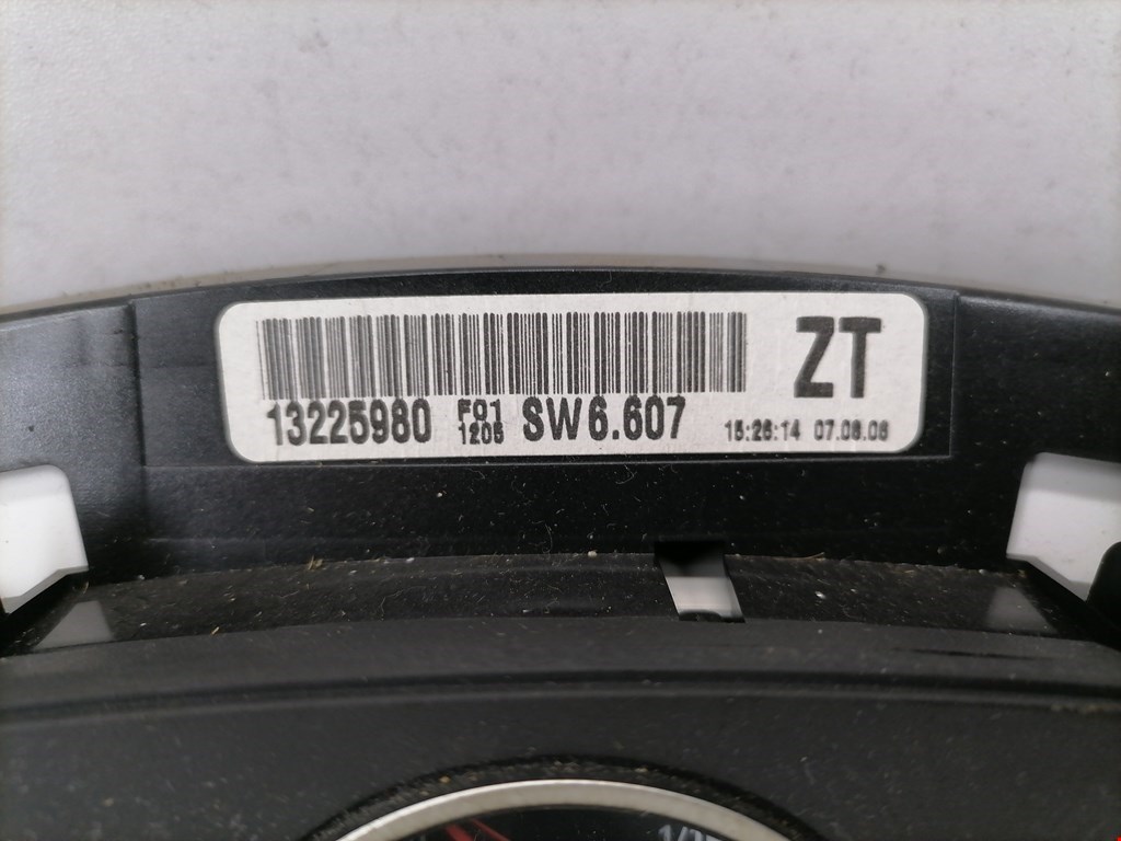 Панель приборов (щиток) OPEL Astra H/Family 2004-2015