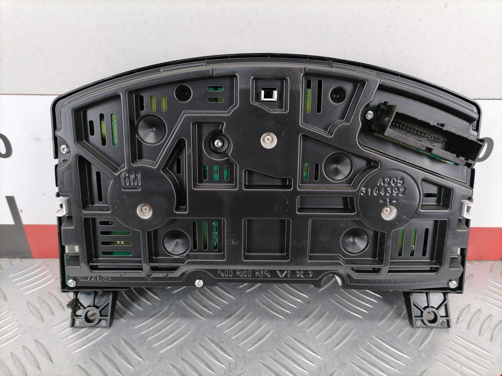 Панель приборов (щиток) OPEL Astra H/Family 2004-2015